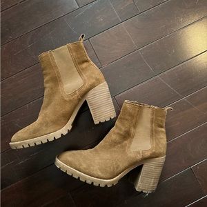 Steve Madden brown boots